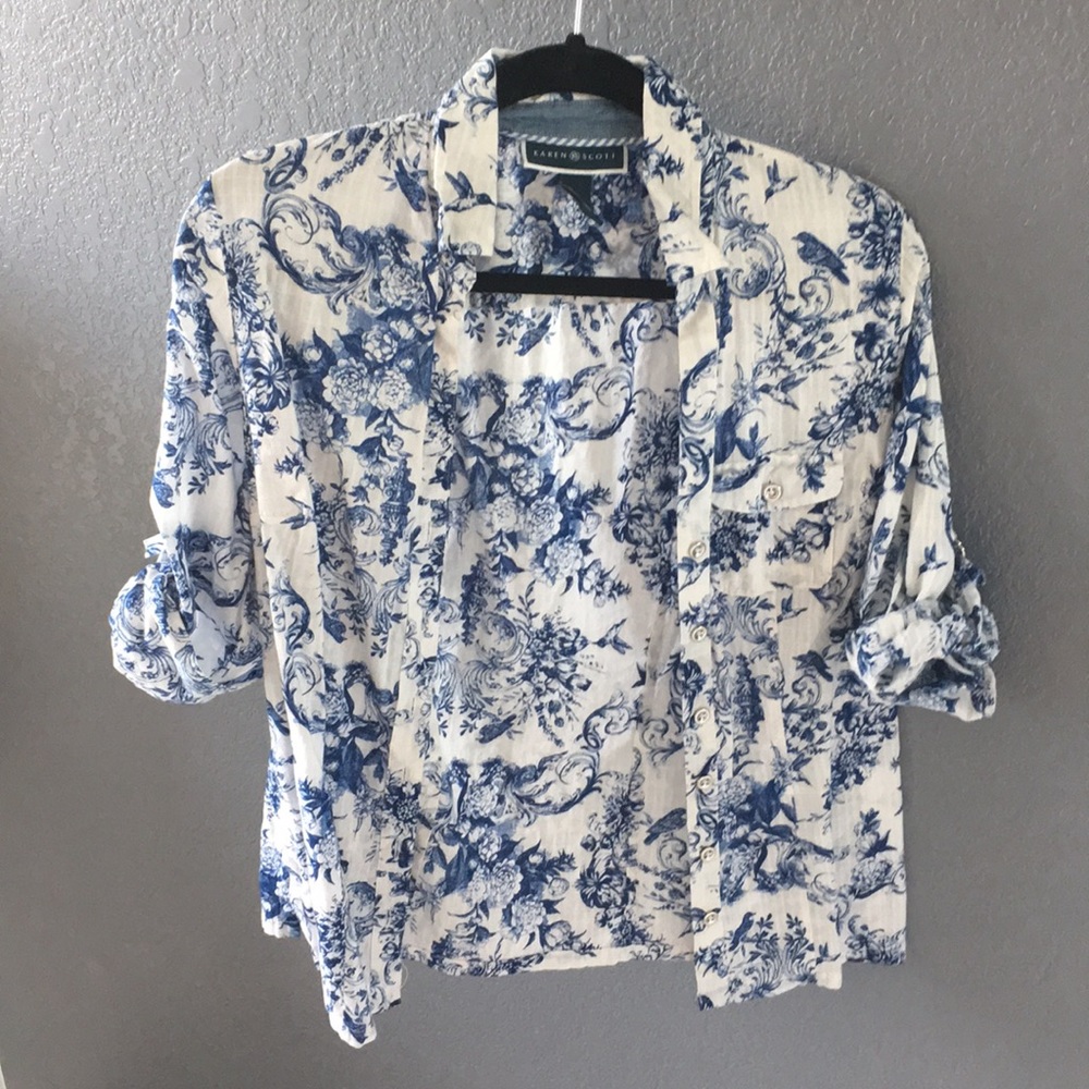 Blue and white floral patterned top